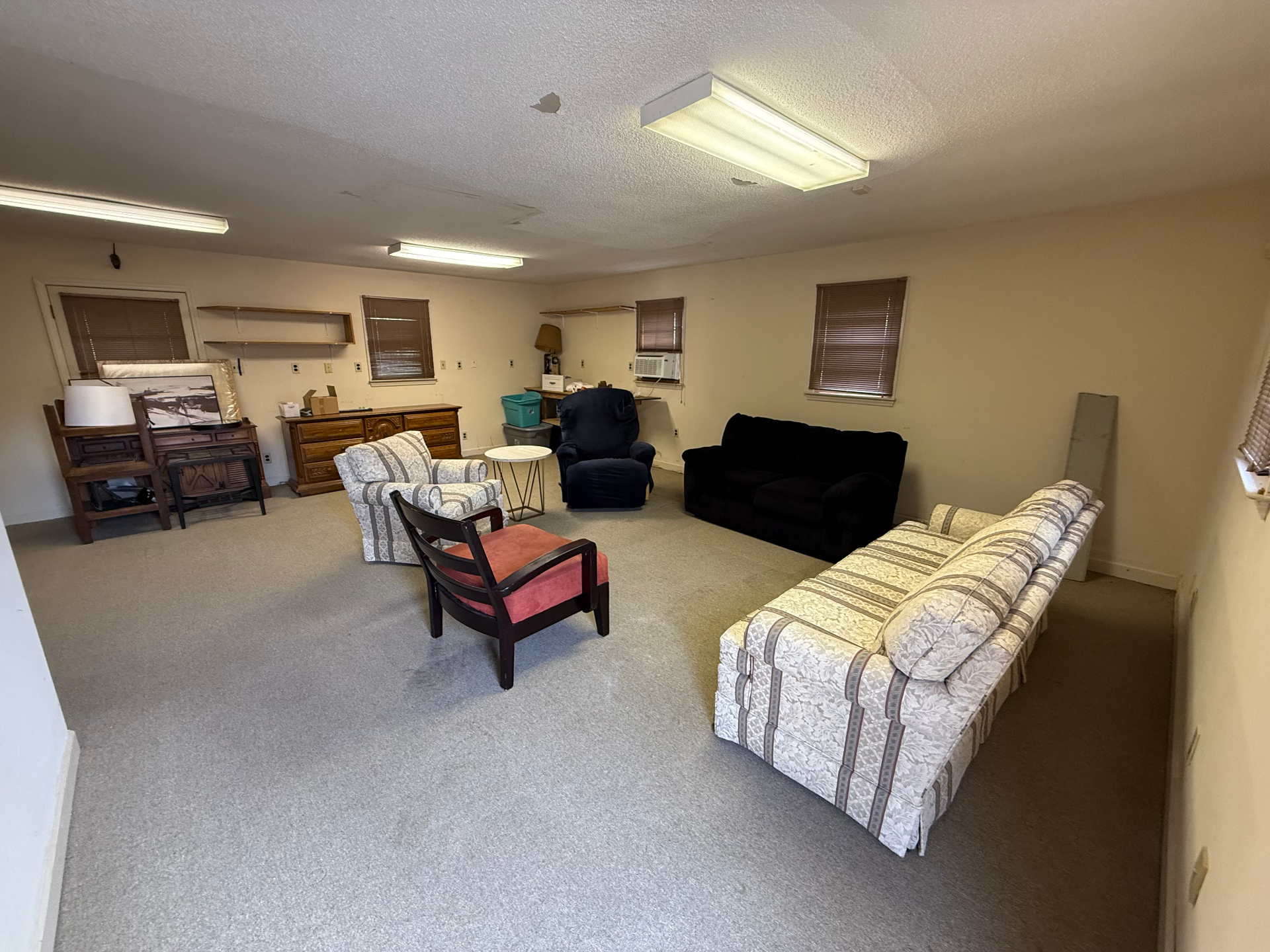 The same room cleared and clean after junk removal